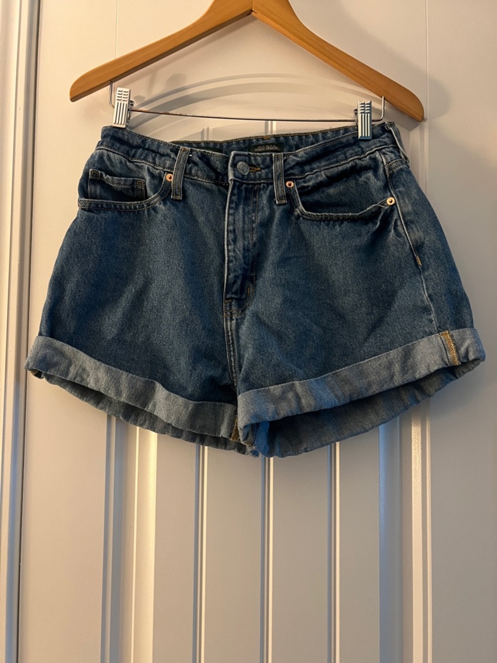 Wild Fable highest rise Mom Jean Shorts Happy on back pocket